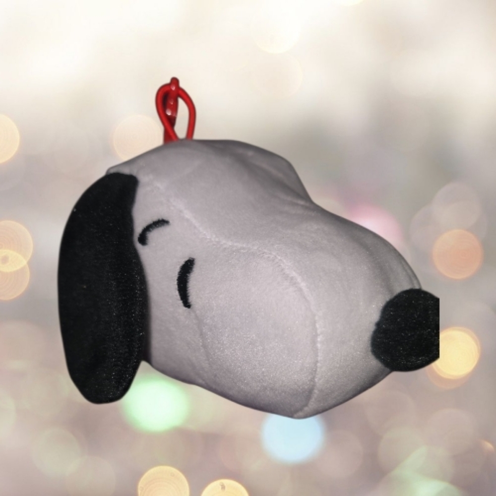 Peanuts Snoopy Plush Clip Soft Keychain Bag Charm - Picture 2 of 2